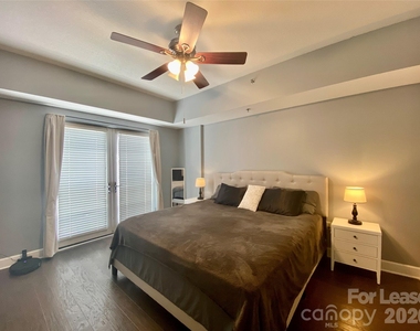1315 East Boulevard - Photo Thumbnail 24