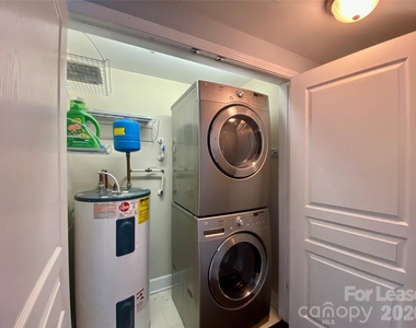 1315 East Boulevard - Photo Thumbnail 19