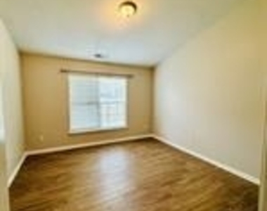 1725 Prism Place - Photo Thumbnail 6