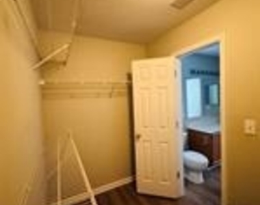1725 Prism Place - Photo Thumbnail 7