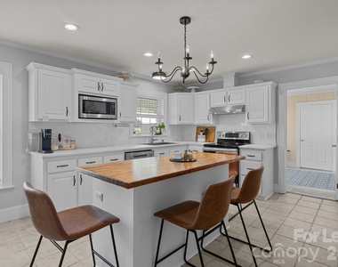 783 Sw Pearl Avenue - Photo Thumbnail 7