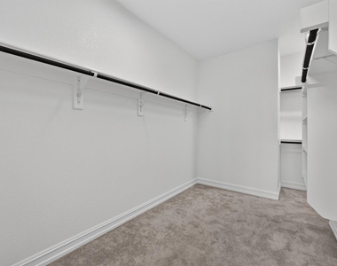 11216 Bodiam Drive - Photo Thumbnail 17