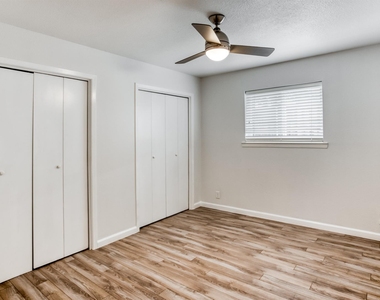 5708 Hudson Street - Photo Thumbnail 3