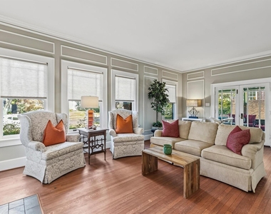 3511 Dartmouth Avenue - Photo Thumbnail 4