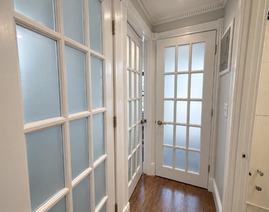 410 East 13th Street - Photo Thumbnail 5