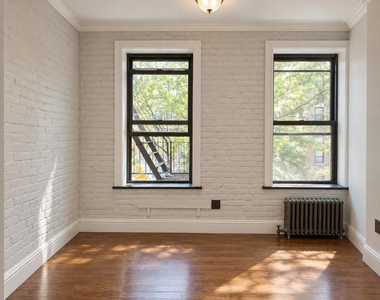 410 East 13th Street - Photo Thumbnail 4