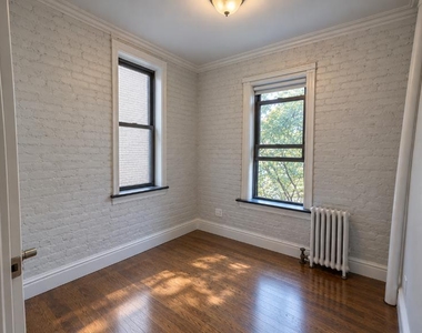 410 East 13th Street - Photo Thumbnail 3