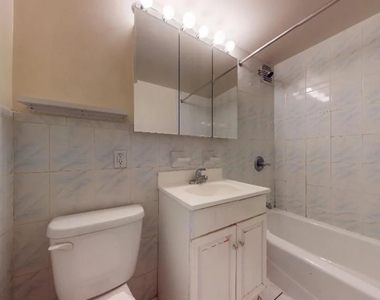 West 73rd Street - Photo Thumbnail 4