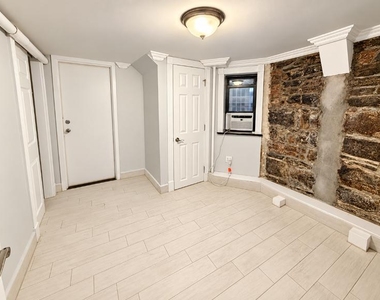53 Leroy Street - Photo Thumbnail 4