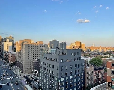 East 9th Street - Photo Thumbnail 12