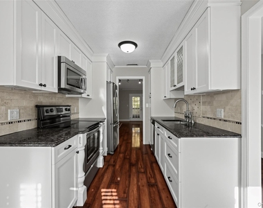 175 Heritage Hills - Photo Thumbnail 3