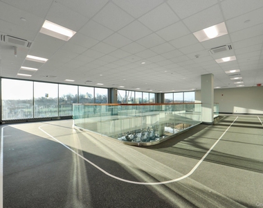 701 Ridge Hill Boulevard - Photo Thumbnail 17