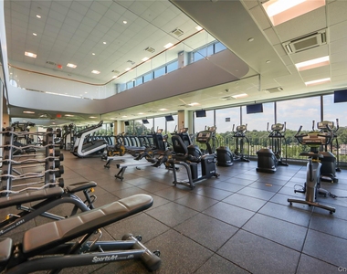 701 Ridge Hill Boulevard - Photo Thumbnail 10