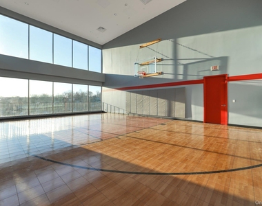 701 Ridge Hill Boulevard - Photo Thumbnail 12