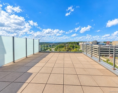701 Ridge Hill Boulevard - Photo Thumbnail 8