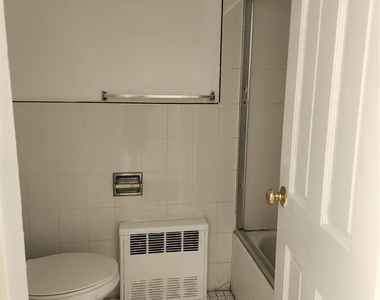 68-17 31st Avenue - Photo Thumbnail 4