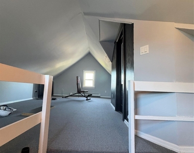 37 Lincoln Court - Photo Thumbnail 8