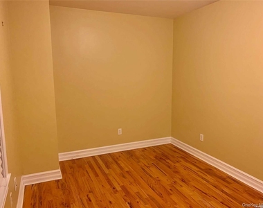 1 Owen Street - Photo Thumbnail 5