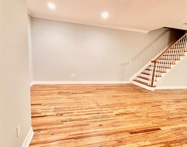 1 Owen Street - Photo Thumbnail 32