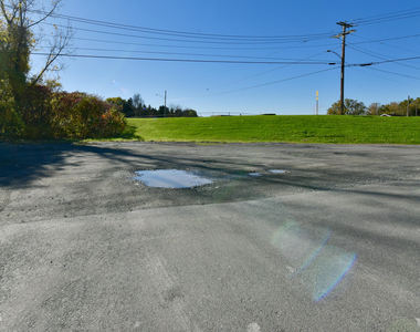 64 Burton Avenue - Photo Thumbnail 13