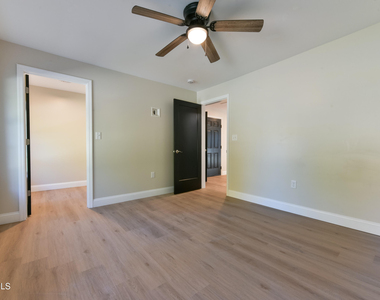 64 Burton Avenue - Photo Thumbnail 19