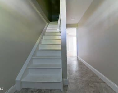 64 Burton Avenue - Photo Thumbnail 18