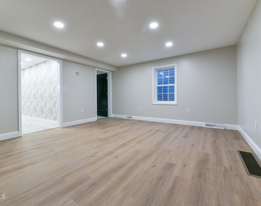64 Burton Avenue - Photo Thumbnail 10