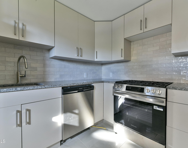 64 Burton Avenue - Photo Thumbnail 3