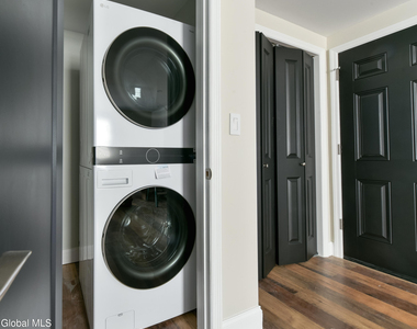 64 Burton Avenue - Photo Thumbnail 15