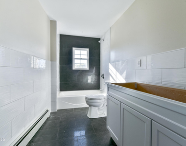 64 Burton Avenue - Photo Thumbnail 12