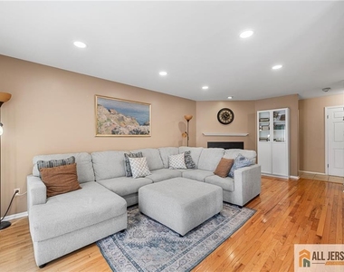 364 Bowler Court - Photo Thumbnail 1