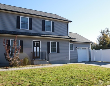 800 Drake Avenue - Photo Thumbnail 2