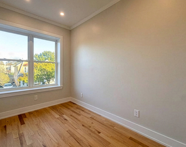 128 E 28th Street - Photo Thumbnail 10