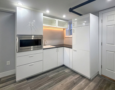 128 E 28th Street - Photo Thumbnail 12