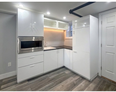 128 E 28th Street - Photo Thumbnail 13