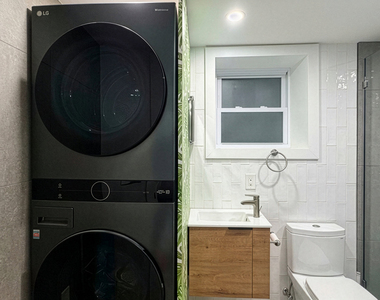 128 E 28th Street - Photo Thumbnail 14