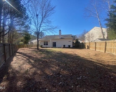 221 Hollyhock Lane - Photo Thumbnail 11