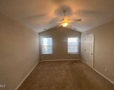 221 Hollyhock Lane - Photo Thumbnail 6