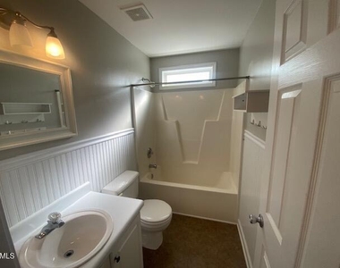 221 Hollyhock Lane - Photo Thumbnail 10