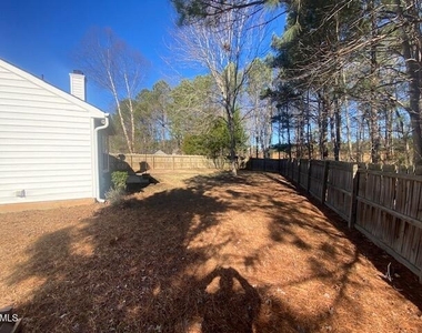 221 Hollyhock Lane - Photo Thumbnail 12