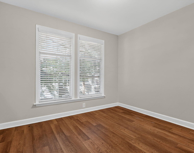1021 Nicholwood Drive - Photo Thumbnail 7