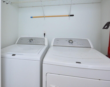 100 Stratford Lakes Drive - Photo Thumbnail 21