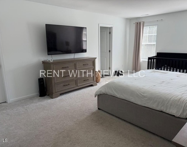380 Thompson Overlook Way - Photo Thumbnail 16