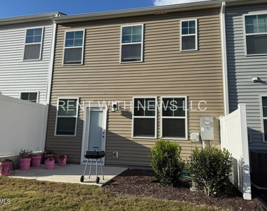 380 Thompson Overlook Way - Photo Thumbnail 24