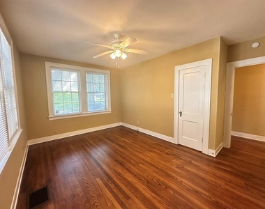 3210 3210 Hemphill Park - Photo Thumbnail 1