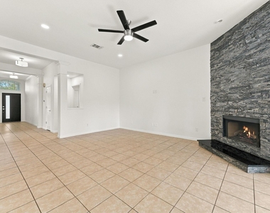6309 Clarion Dr - Photo Thumbnail 5