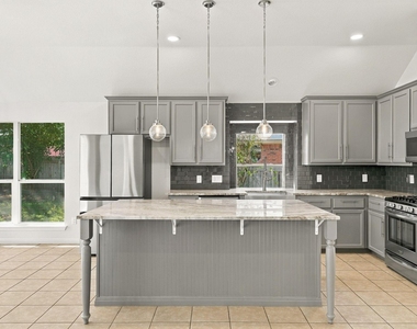 6309 Clarion Dr - Photo Thumbnail 3
