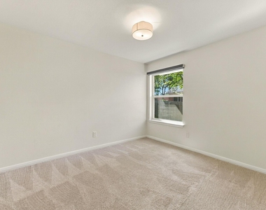 6309 Clarion Dr - Photo Thumbnail 18