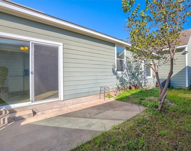 1244 Nevarez Dr - Photo Thumbnail 36
