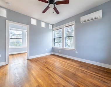 3111 Grooms St - Photo Thumbnail 6